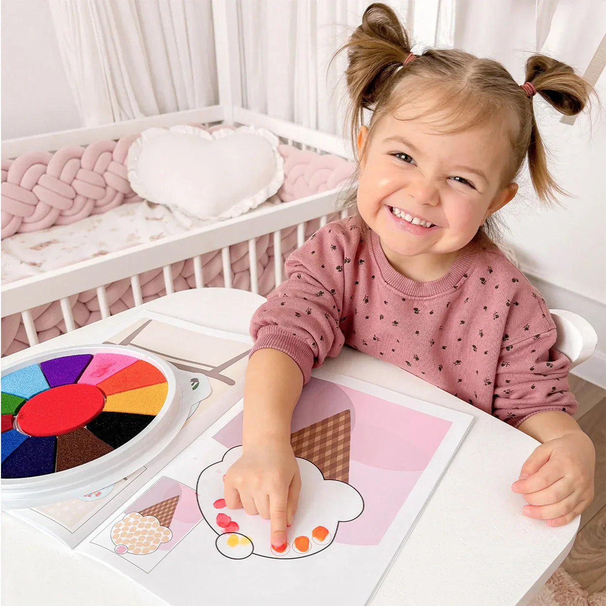 Toystar Creative with color | Magical play fun - Finger painting fun for little artists! - Magisch speelplezier - Vingersc...