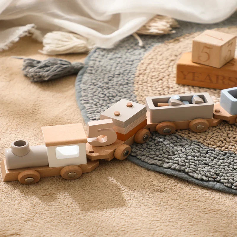 Toystar ChooChooParty | Celebrate in style - Wooden birthday train for children - Vier in stijl - Houten verjaardagstrein ...