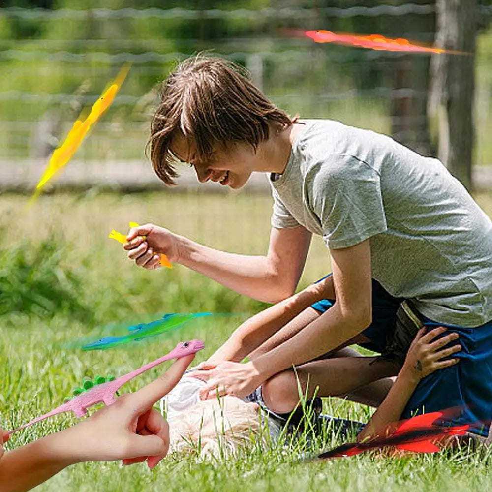 Toystar DinoLance | Exciting adventure with every launch - Flying catapult dinosaur for hours of fun - Bestseller - Spanne...