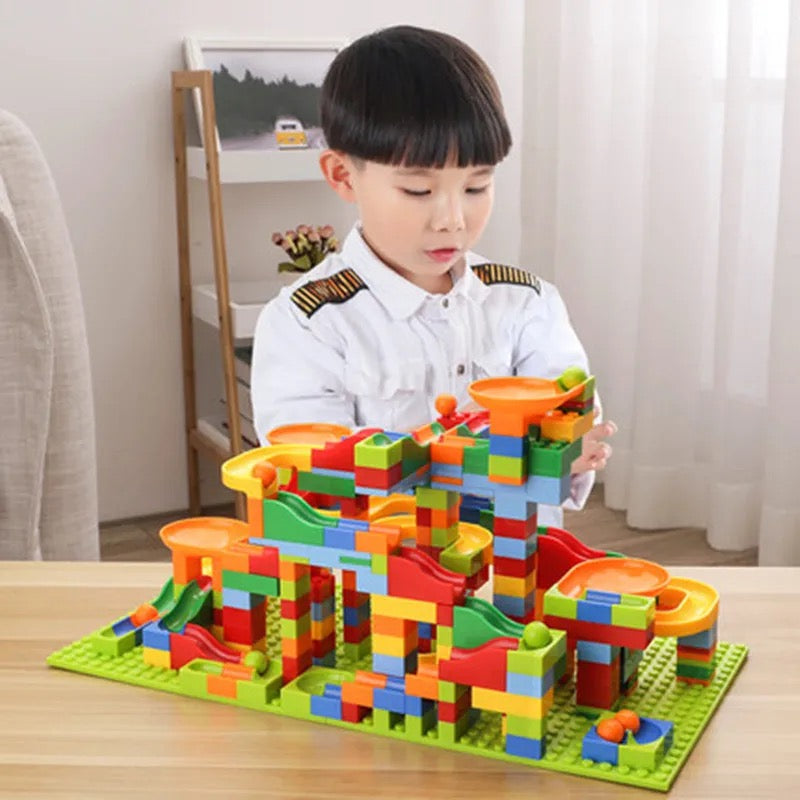 Marble Track Adventure | Hours of fun for everyone - Building Blocks Marble Track